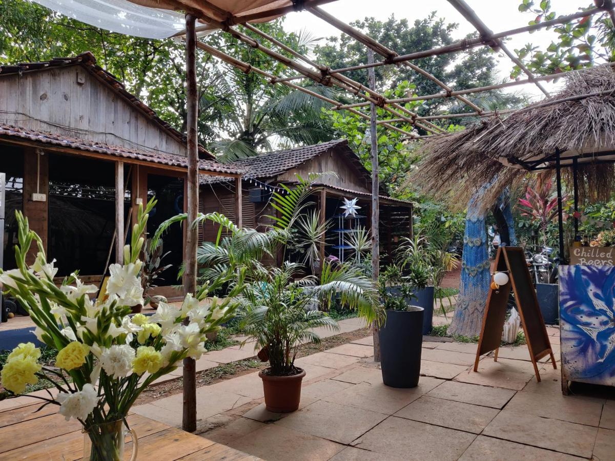 Wonderland Hostel Anjuna Exterior foto