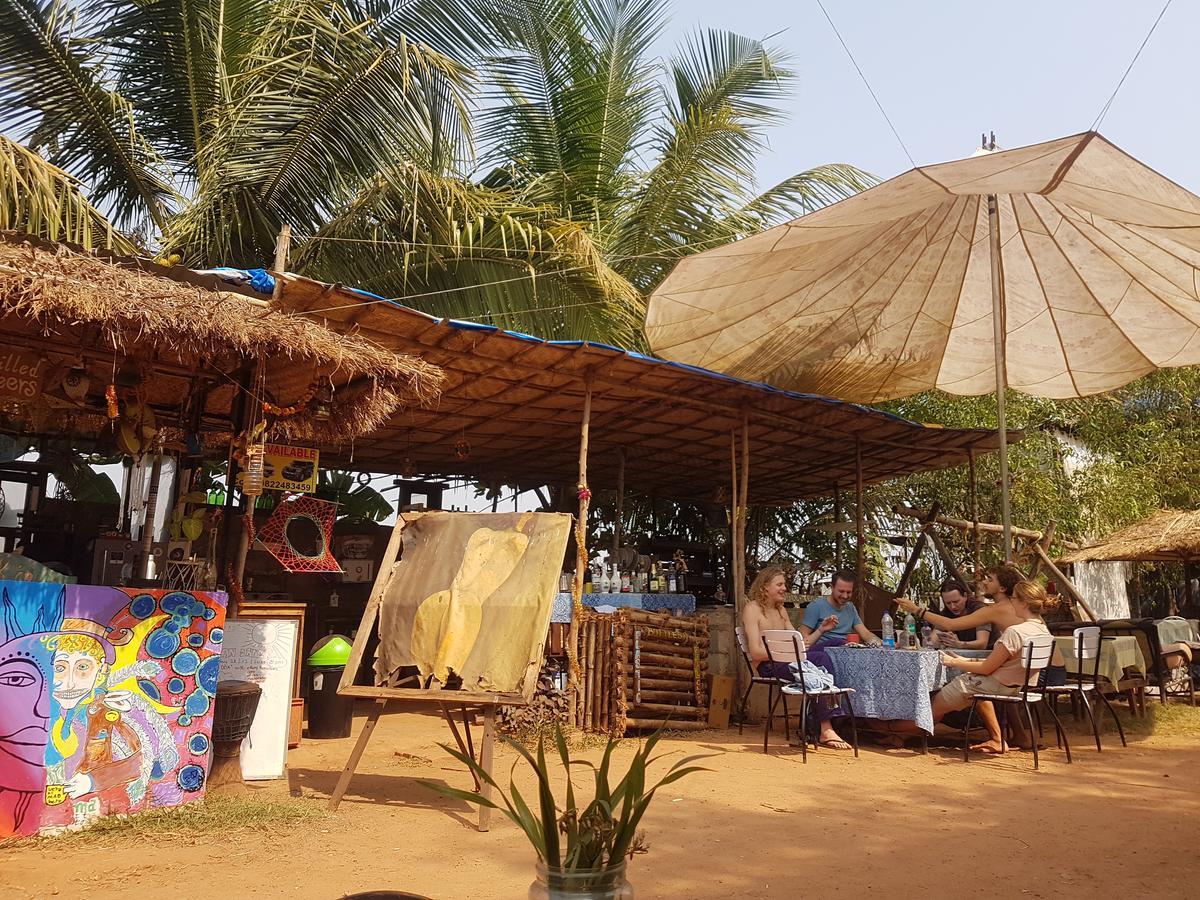 Wonderland Hostel Anjuna Exterior foto
